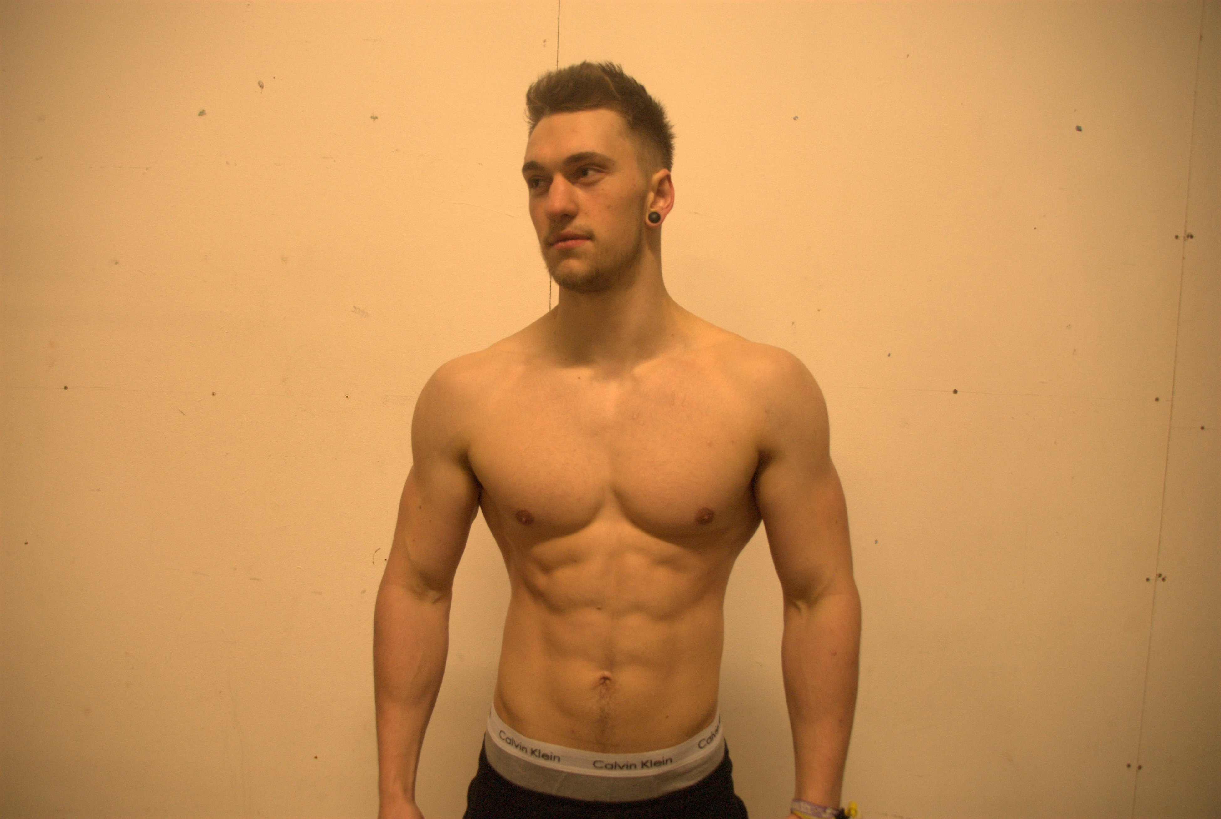 athletic women fitness model vous netes pas connecte au serveur de matchmaking cs go